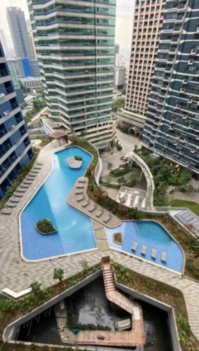 Great View 1 Bedroom Condo In Makati Near Trident Tower Μανίλα Εξωτερικό φωτογραφία