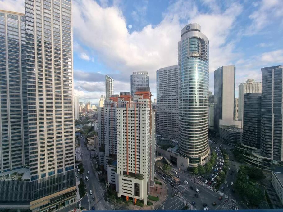 Great View 1 Bedroom Condo In Makati Near Trident Tower Μανίλα Εξωτερικό φωτογραφία